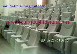 Kursi Home Theater